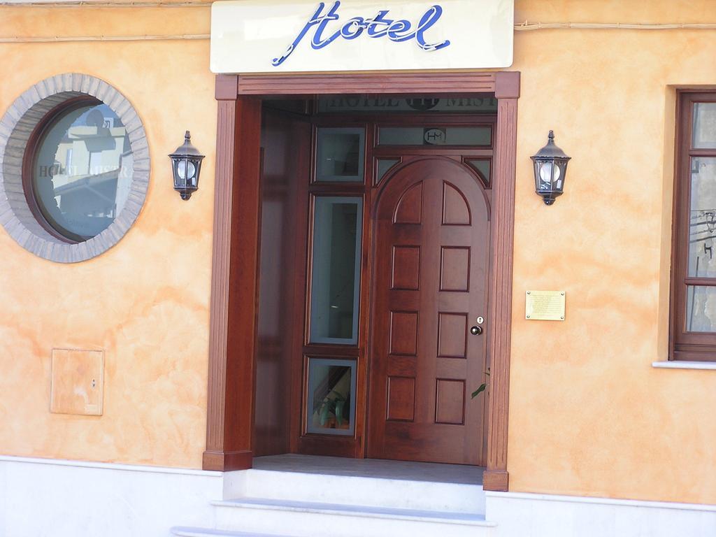 Hotel Mistral Portoscuso Ngoại thất bức ảnh